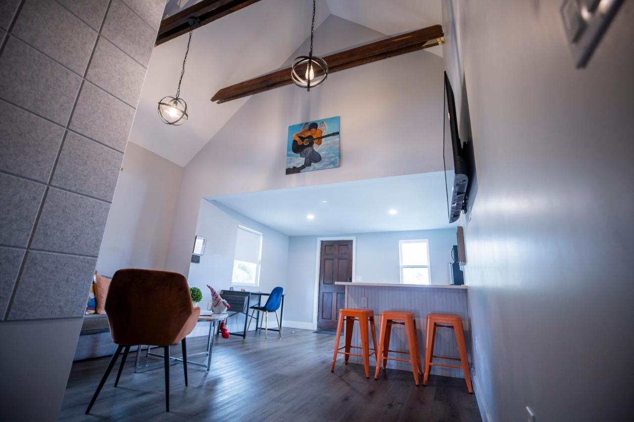 Appartement The Contemporary à Sanford Extérieur photo