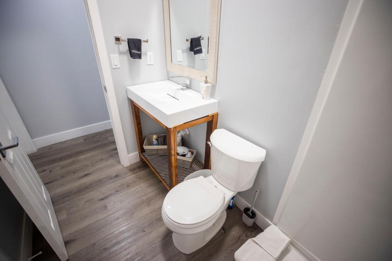 Appartement The Contemporary à Sanford Extérieur photo